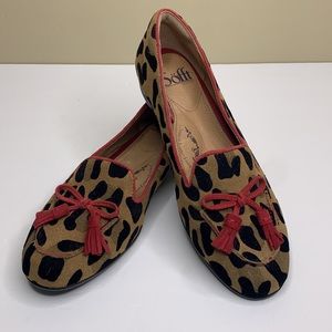 SOFFT Loafer Brown Tan NAVOTA Tassel Pink Trim Cushioned Insole Leather 7M